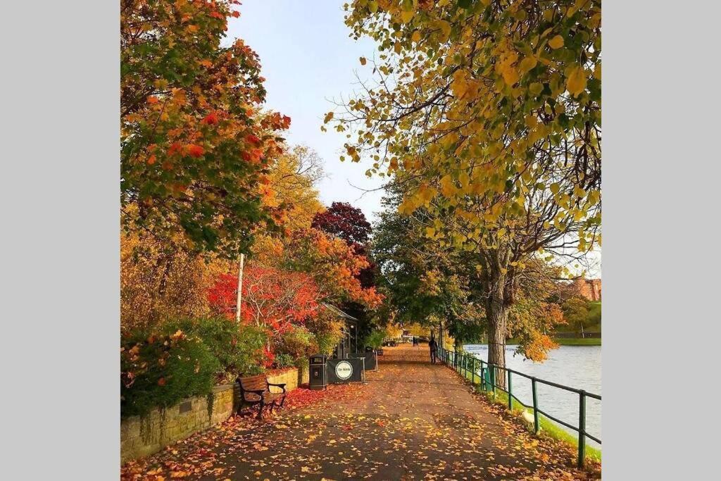 Wee Ness Lodgeインヴァネス エクステリア 写真